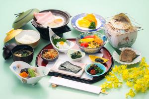 Umino Hotel Hajime - Dining Options and Services