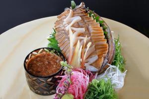 Uminoniwa - Unique Offerings and Amenities
