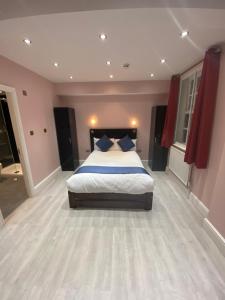 Ville Hotel - Policies for Children and Beds