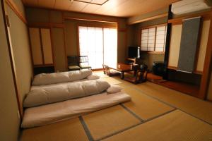 Wakamizusou - Dining and Activities