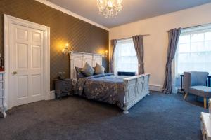 Weetwood Hall Estate - Nearby Attractions and Activities