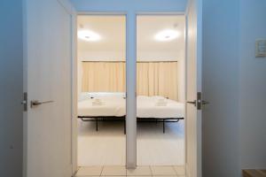 World Inn Susukino - Check-in and Check-out