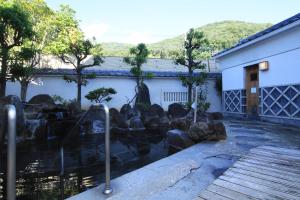 Yanagiya - Access and Transportation