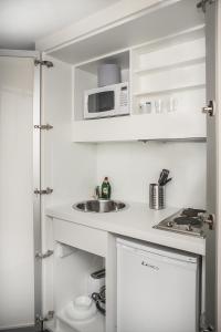 15 Studios - Accessibility to Attractions