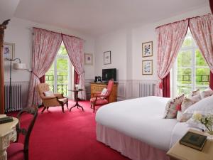 Abbey of Bussière - About Staying Here