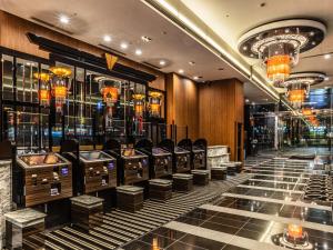 APA Hotel Osaka Higobashi Ekimae - Room Types and Features