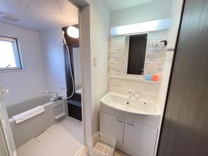 BiBi Hotel FUTENMA - Room Types and Ratings