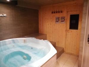 Chalet Hotel Les Airelles - Nearby Attractions and Activities