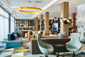 Courtyard by Marriott Oxford South - Questions About Staying Here