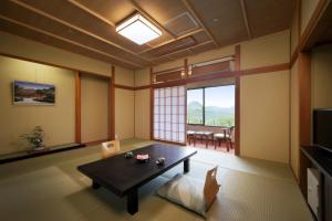 Daitai Autumn Warmth Resort - Hot Spring With a Fire Pit - Transportation Options