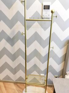 G23 Shinjuku Central - 5 Mins to Station, Max 3P New Inn Shinjuku Matsubara, Outdoor Bath, Wooden Bathtub, Original Inn - Accessibility Features