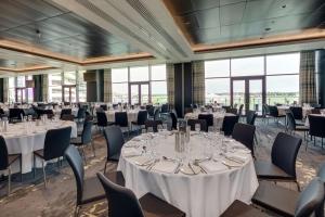 Hilton Garden Inn Doncaster Racecourse - Questions About Staying Here