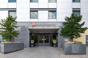 Hilton Garden Inn London Heathrow Airport - Accessible via Public Transportation