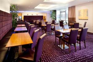 Holiday Inn Express Cambridge, an IHG Hotel - Questions About Staying Here