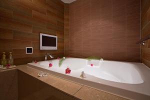 Hotel and Spa Lotus Modern (Adult Only) - Frequently Asked Questions