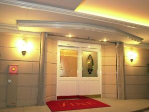 Hotel Fine Garden Umeda - Booking and Availability