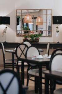 Hotel Henry II Beaune Centre - About Staying Here