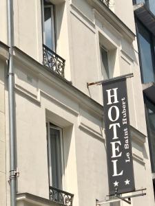 Hotel Le Saint-Hubert - Gare De Lyon Bastille - Limited Accessibility to Upper Floors