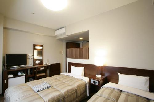 Hotel Route-Inn Kanda Ekimae - Dining Options