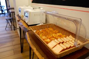 HOTEL WAN OSAKA EBISU - Transportation and Accessibility