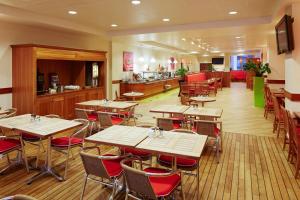 Ibis Reading Centre - Questions About Staying Here