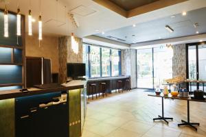 ICI HOTEL Tokyo Hatchobori - Transportation Options