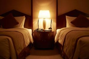 Imperial Hotel Osaka - Transportation and Nearby Attractions