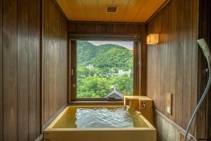 Jozankei Onsen Yurakusoan - Nearby Attractions and Activities