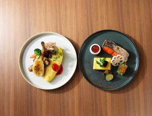 Lake Toya Tsuruga Resort HIKARINOUTA Review - Nearby Attractions and Activities