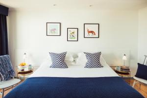 Merchants Manor Spa - Questions About Staying Here