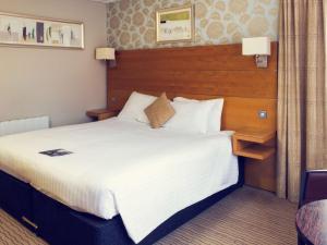Mercure Hull Grange Park Hotel - Questions About Staying Here