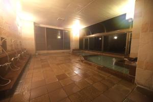 Molinhotels501 Set Mountain Hot Spring Accommodation Separate Building - Nara Prefecture National Scenic Area 20 Minutes - 1L2 Room W-Bed 4 & S-6 10 Persons - Nearby Attractions