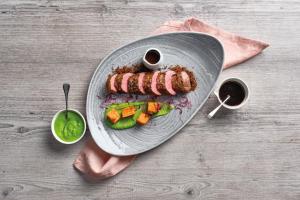 North Lakes Hotel and Spa - Questions About Staying Here