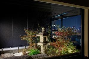 Osaka View Hotel Honmachi - Rates and Discounts