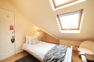 OYO Lonsdale Guest House - Questions About Staying Here