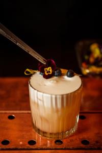 Royal Exeter Hotel - Nearby Attractions and Activities