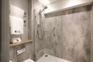 Royal National Hotel - Worth The Stay