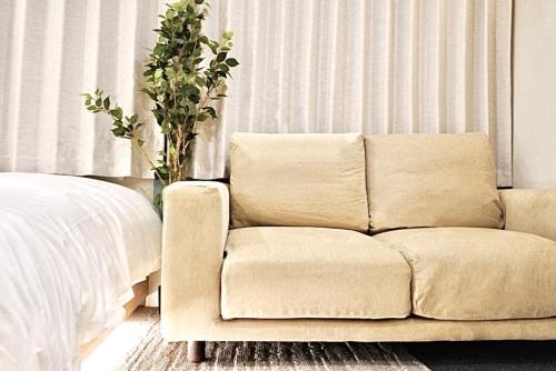 Shangye Super Luxury 4 People Among Dongjing Super Level Central Ybod Shangye Park 3 Minutes Train 1 Minute Super Luxurious Free Wifi Take the Forest to Blow the Wind - Frequently Asked Questions