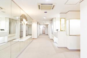 Shinjuku East Hotel - Transportation Options