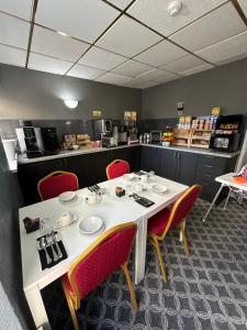 The Villa Hotel - Questions About Staying Here