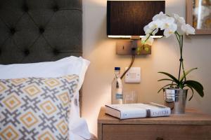 The White Hart, South Harting - Questions About Staying Here