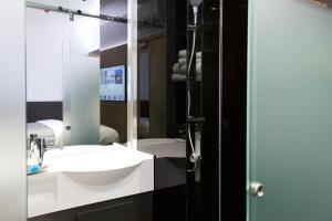 The Z Hotel City - Worth The Stay