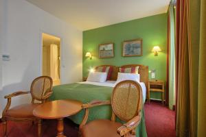 Timhotel Invalides Eiffel - About Staying Here