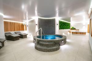 TLH Victoria Hotel - TLH Leisure, Entertainment and Spa Resort - Questions About Staying Here