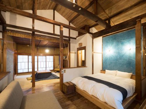 TOKYO LITTLE HOUSE - Amenities and Services Offered