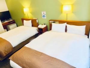 Tokyo Plaza Hotel - Frequently Asked Questions