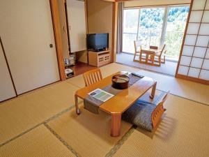 True Zen Yoshiyuki - The Hidden Inn of the Happy Village Father and Son Encounter - Additional Services