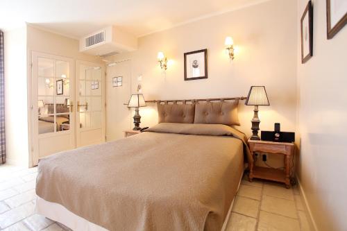 Albe Bastille Hotel - Points About Your Stay