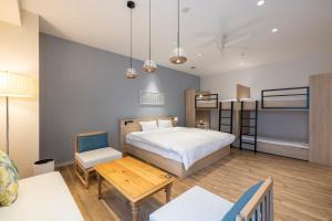 Alfabeto International Communication EAST - Establishing the Hotels Reputation