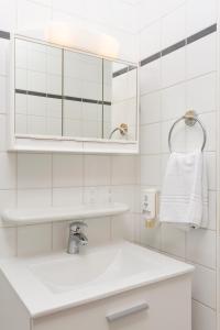 Aparthotel Adagio Access La Défense - Léonard De Vinci - Points About Your Stay